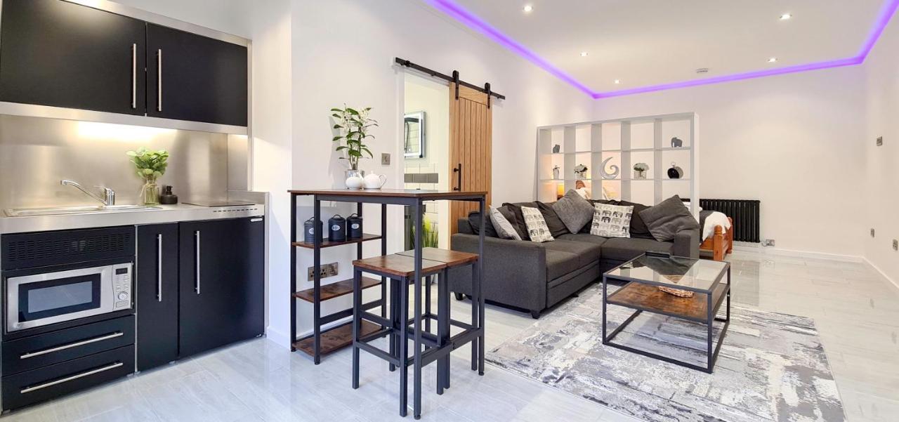 The Studio, Luxury Modern Apartment In The South Hams, Stunning Walks On The Doorstep, A 20 Minute Drive To The Beautiful Sandy Beaches, Quiet Courtyard Setting, Shops, Bars And Restaurants A Short Walk Away! Ivybridge Exteriér fotografie