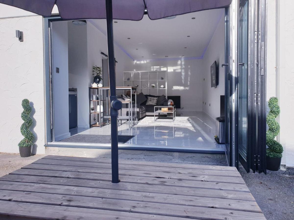 The Studio, Luxury Modern Apartment In The South Hams, Stunning Walks On The Doorstep, A 20 Minute Drive To The Beautiful Sandy Beaches, Quiet Courtyard Setting, Shops, Bars And Restaurants A Short Walk Away! Ivybridge Exteriér fotografie